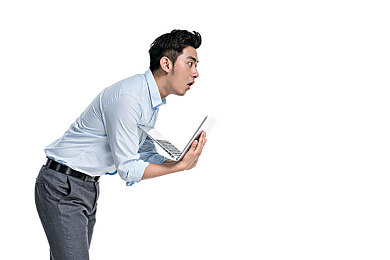 一面亲着一面膜胸口一面膜下部位｜“心形关爱，胸口呵护：新型面膜引发护肤新潮流热议”-2