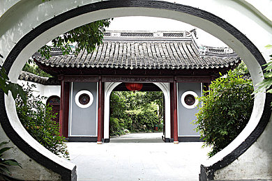 春暖花开性吧入口｜春暖花开，社交新天地，探索性吧背后的故事-1