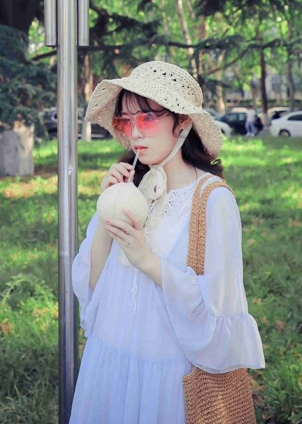 综合色色色｜色彩盛宴：探索综合色色色的艺术之旅