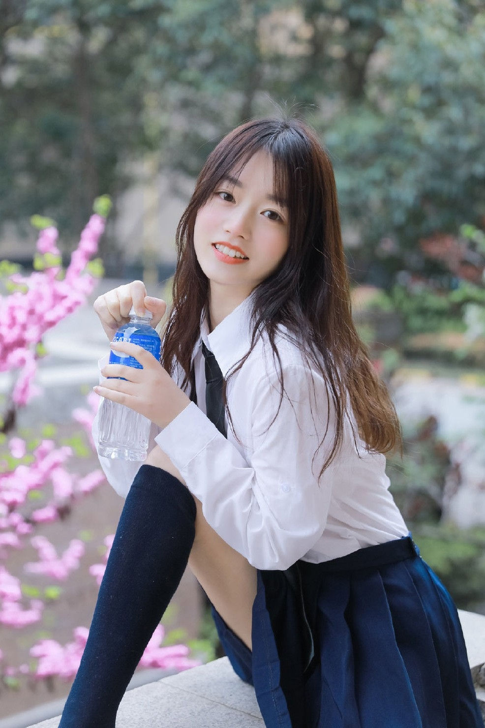 假如你老婆是个反差婊抖音风｜抖音潮流揭秘：反差魅力“婊”风来袭